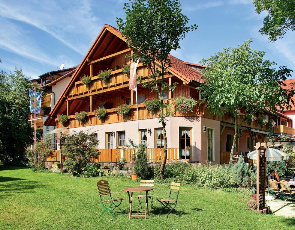 באד רודאך Land- Und Aktivhotel Altmuehlaue מראה חיצוני תמונה